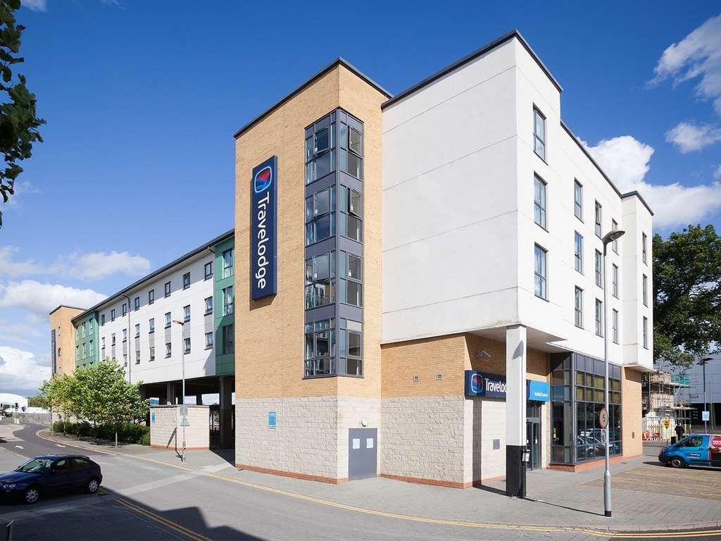 Travelodge Hatfield Central Exterior photo